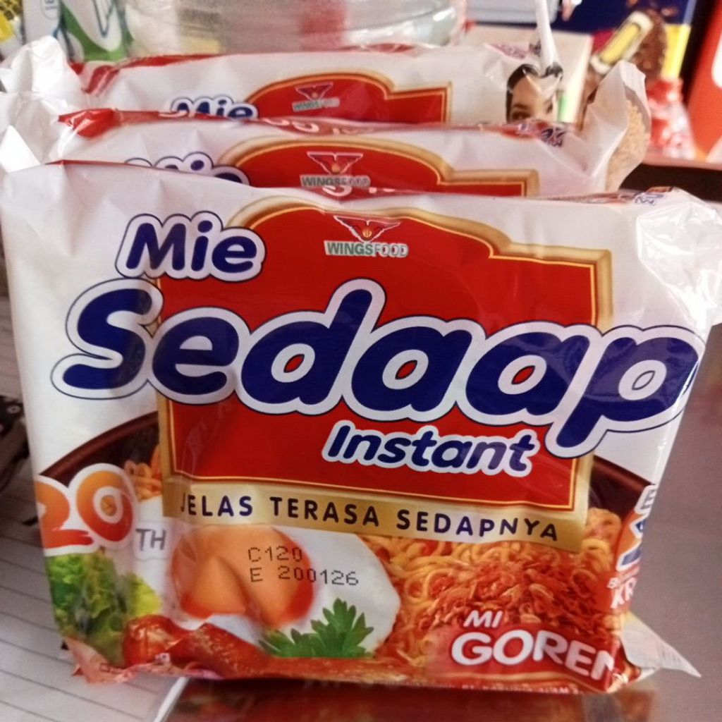 

Mie instan Sedaap Goreng3pcs