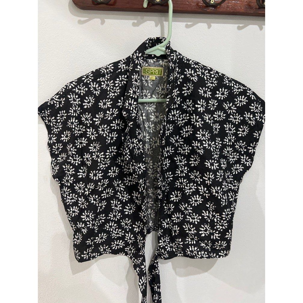 Esprit Wrap Crop Top