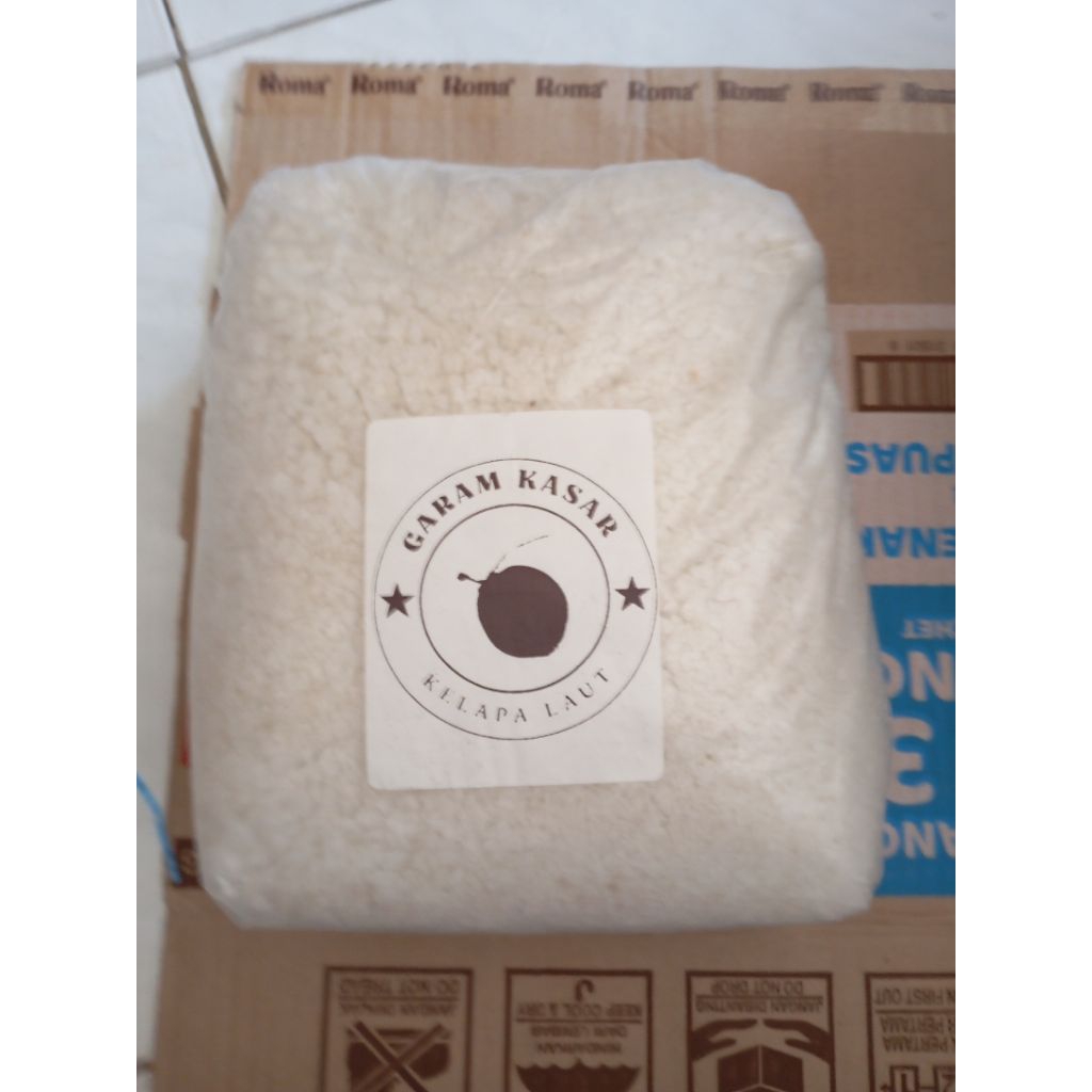 

Garam Kasar Alami 5kg – Asin Murni, Cocok untuk Masakan, Marinasi, & Kebutuhan Rumah Tangga
