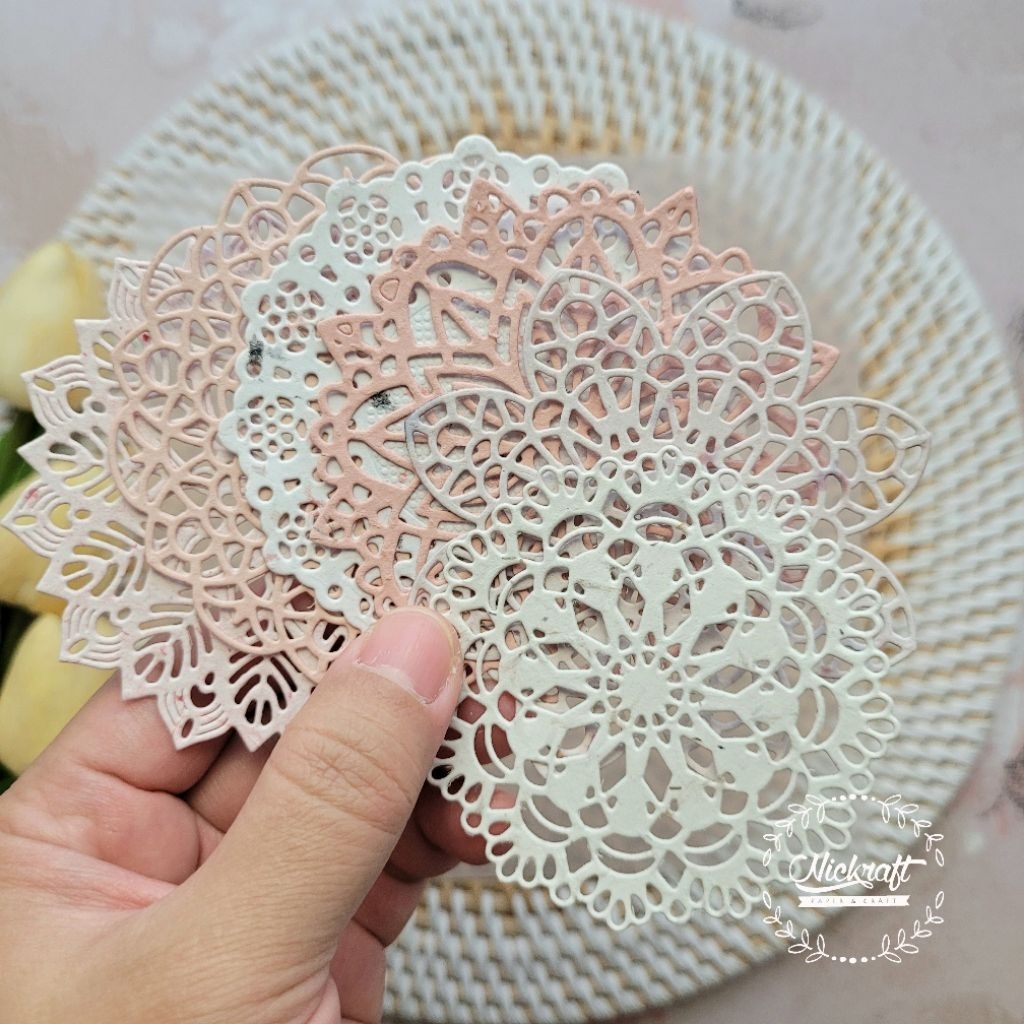 

DOILY PAPER SIZE SMALL KERTAS DAUR ULANG TEBAL PREMIUM