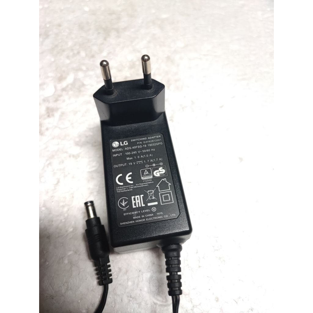 Adaptor LG ADS-40FSG-19  19V 1,7A Jack Standard 5,5mm