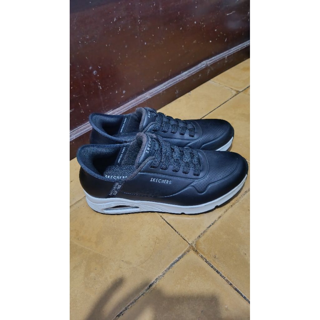 sepatu skechers slip ins men original