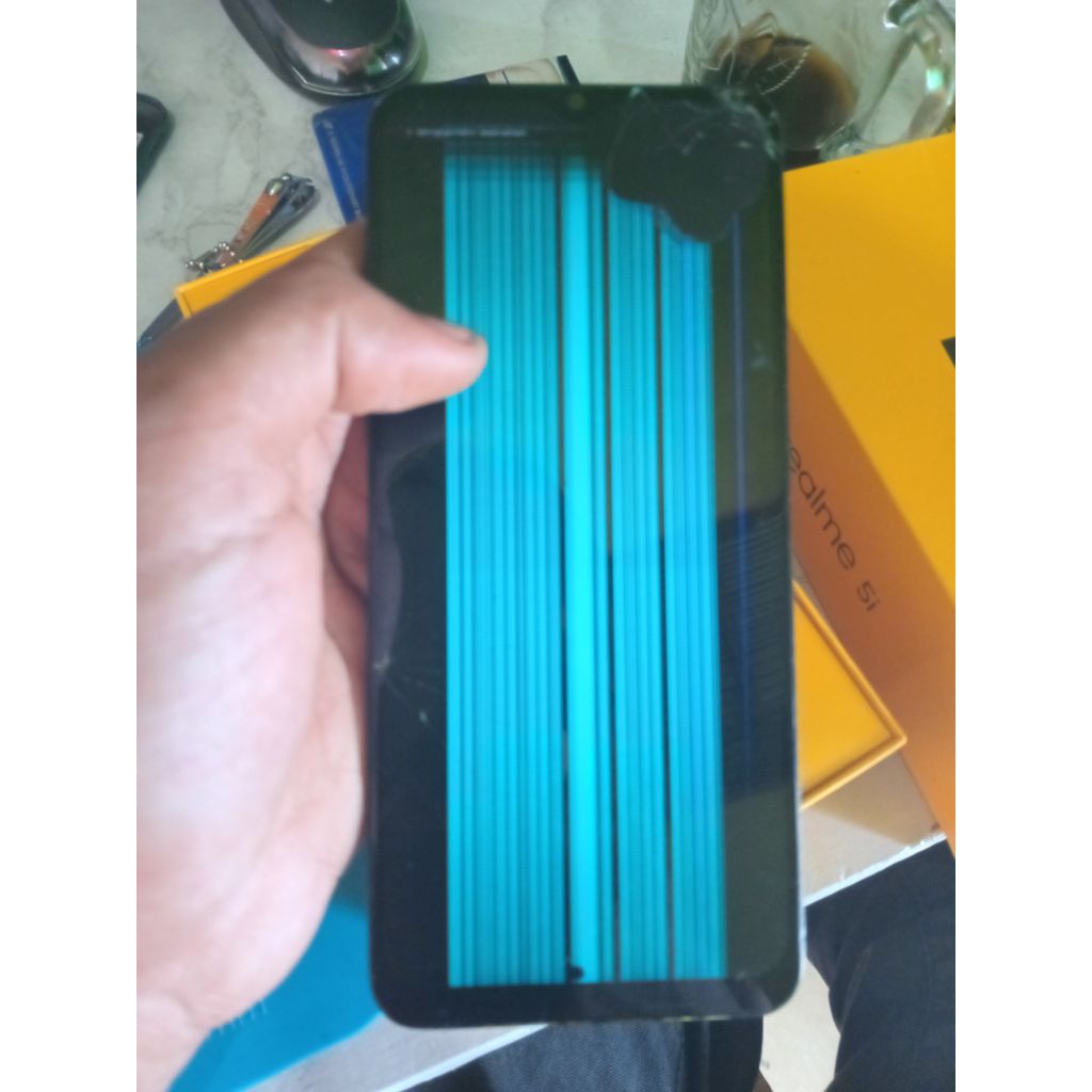 realme 5i minusan lcd tested(pola)