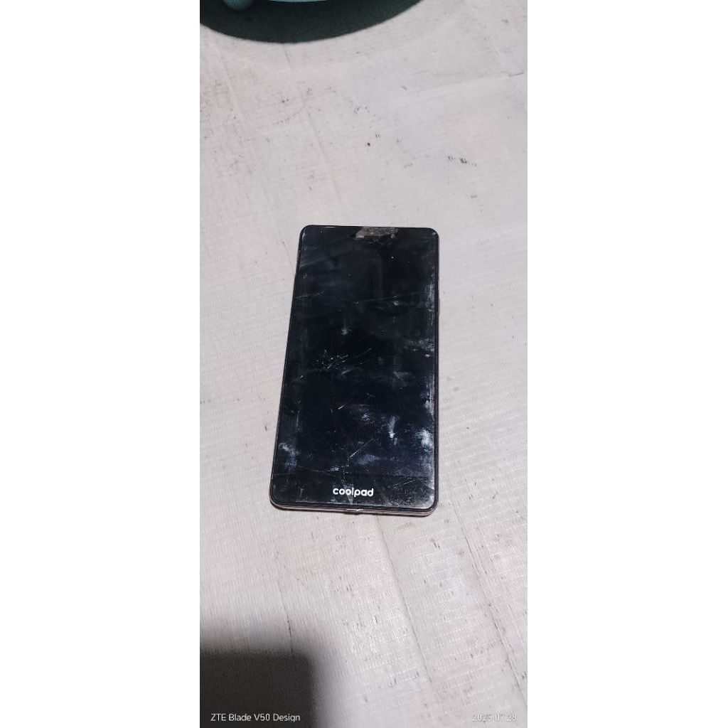 HP android Coolpad rusak pecah