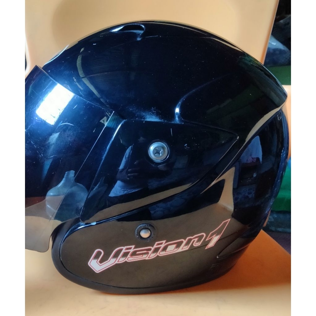 Helm KYT vision 1