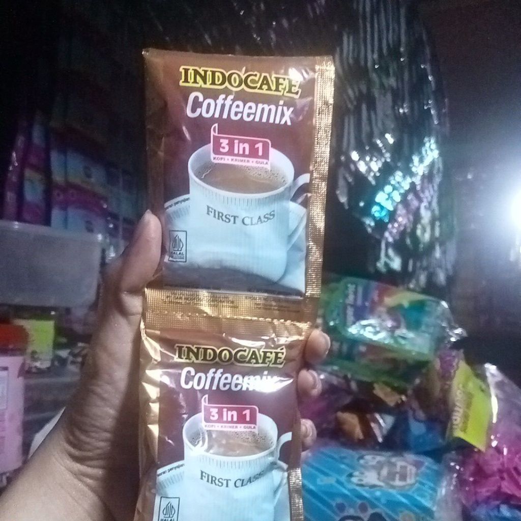 

Indocafe mix - 1 Renceng isi 10 sachet