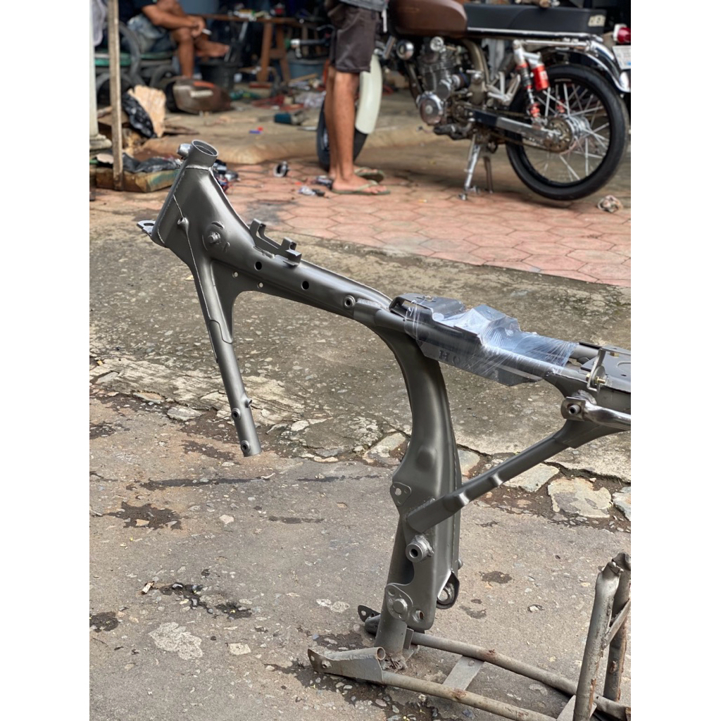 rangka dana pelajar 1 rangka 2 body cb/gl100