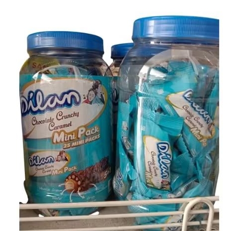 

camilan snack Dilan chocolate crunchy caramel mini pack 25 mini pack 5in1