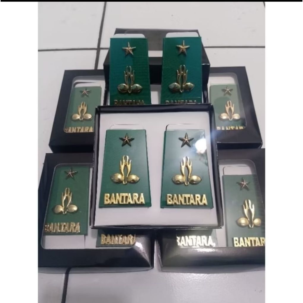 

TKU pramuka akrilik Logam timbul warna gold bahan premium