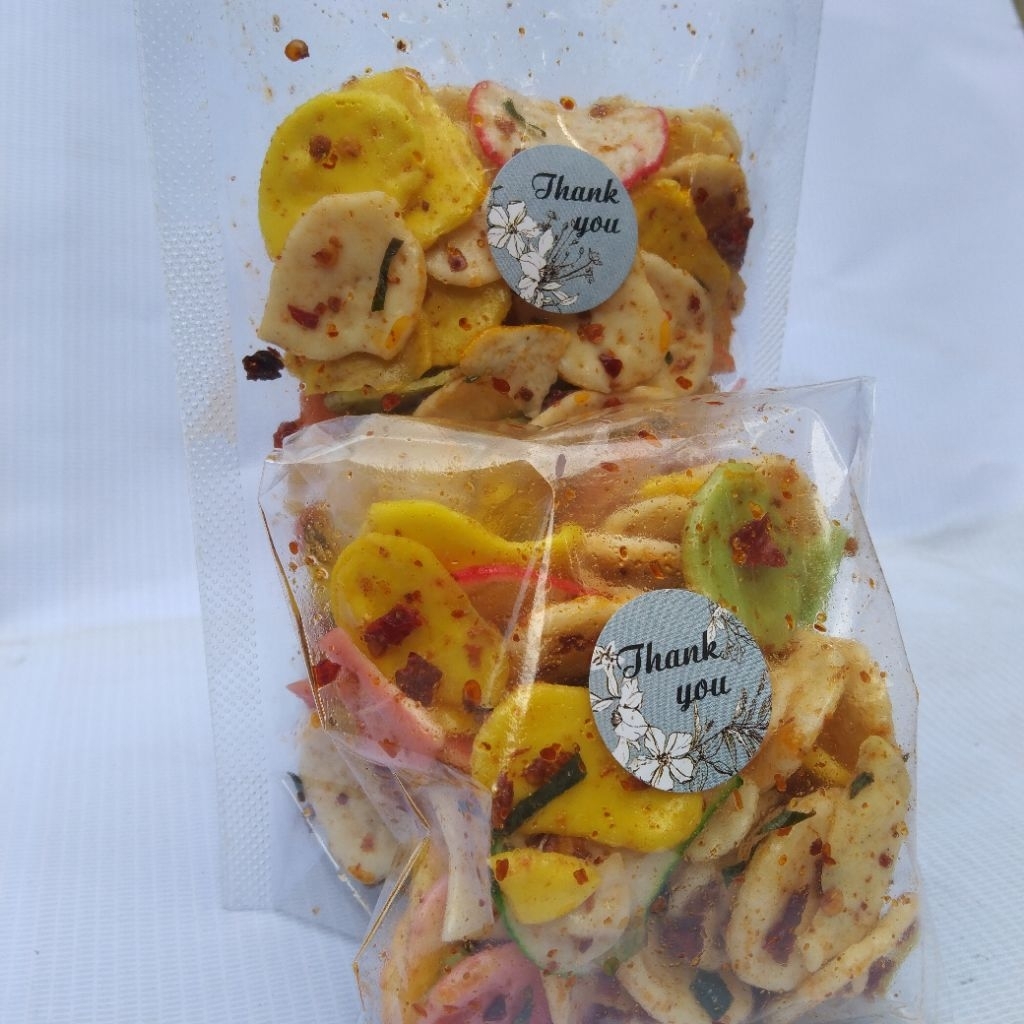 

Krupuk bantet oroma daun jeruk pedas 250g