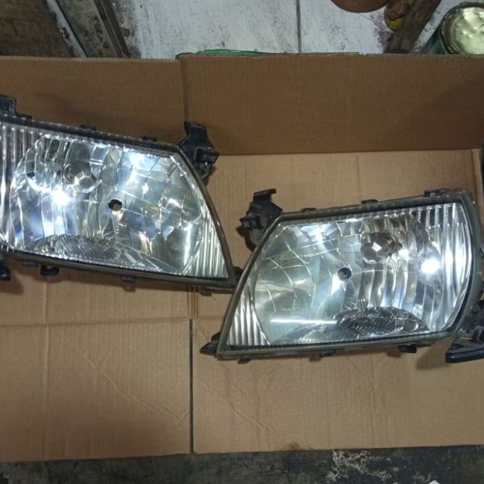 headlamp kijang kapsul 2003 original
