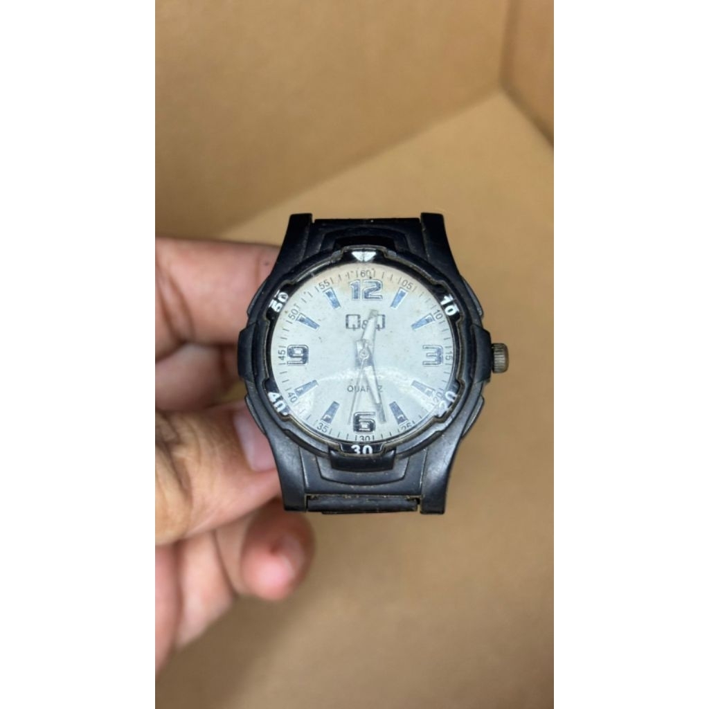 JAM TANGAN QQ QUARTZ BLACK