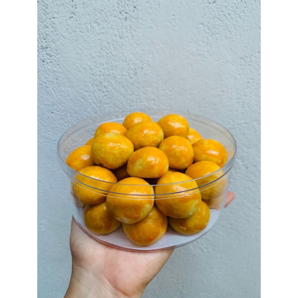 

Dewi Store & Co Kue Kering Nastar Butter, Telor Gabus, Kastengel, Thumbprint, Kue Kacang