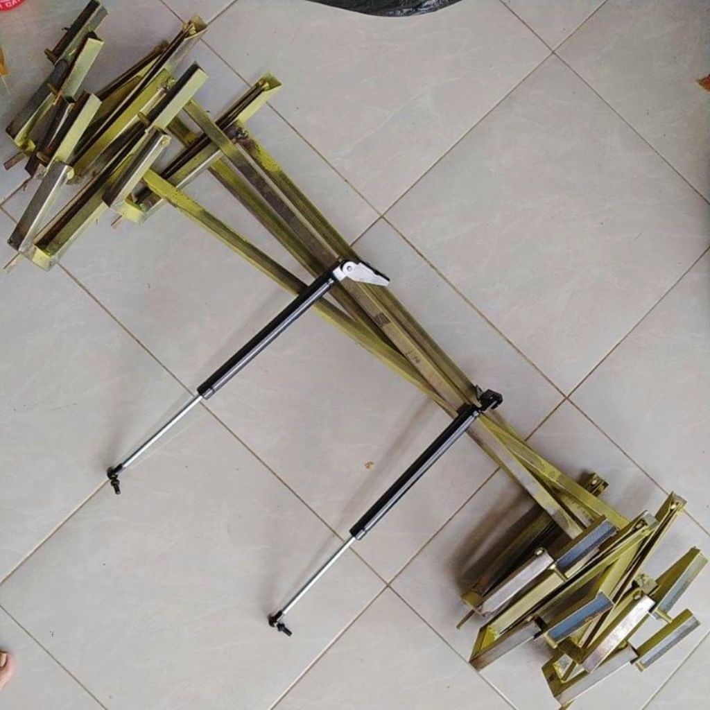 HIDROLIK JUNGKIT BEMPER L300 KANAN KIRI