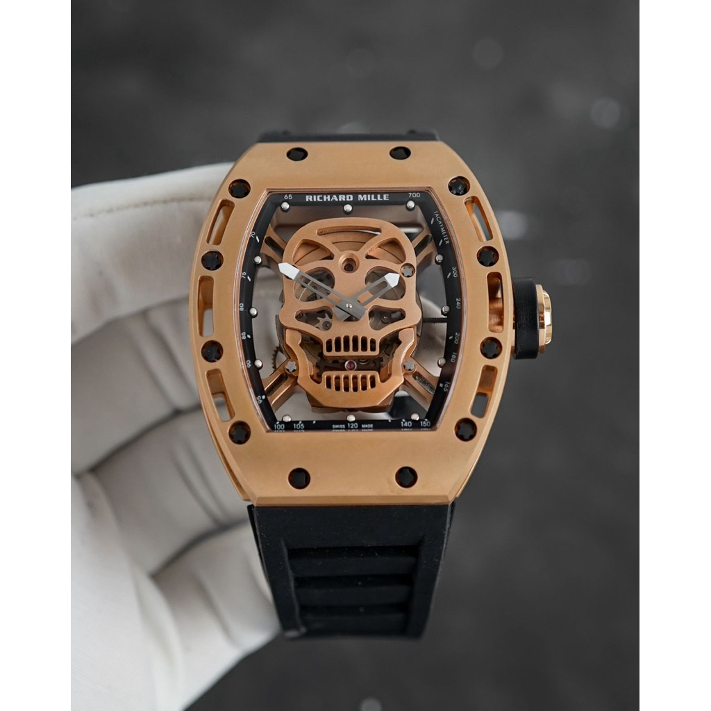 RM52 Skull Gold Rubber Strap