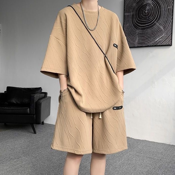 baju setelan kaos pria oversize fashion outfit korean style one set Set Setelan Pria Kaos Outfit Cow