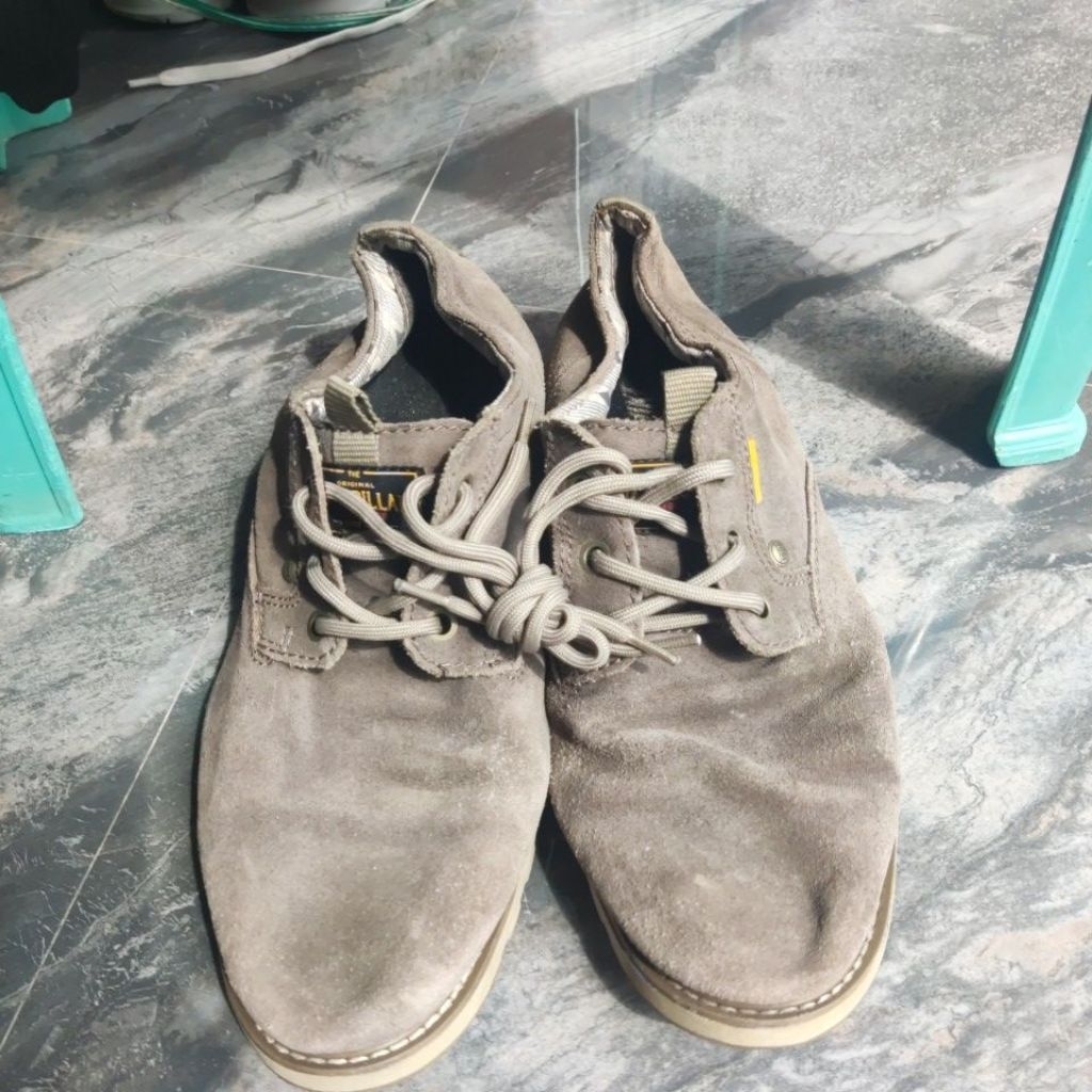 sepatu Caterpillar bekas pakai zise 41 insole 26