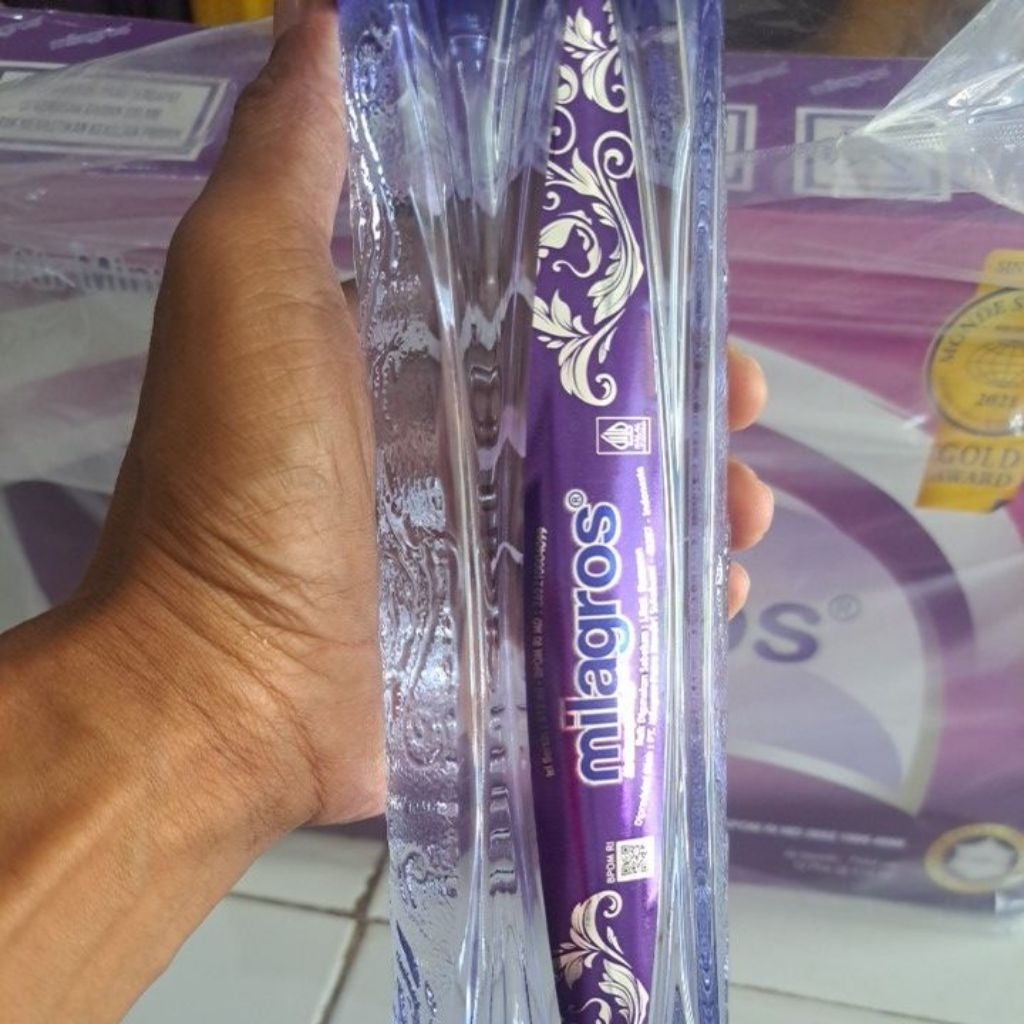 

1 botol Air Mila PH tinggi 100% Original bukan pristine/Cleo