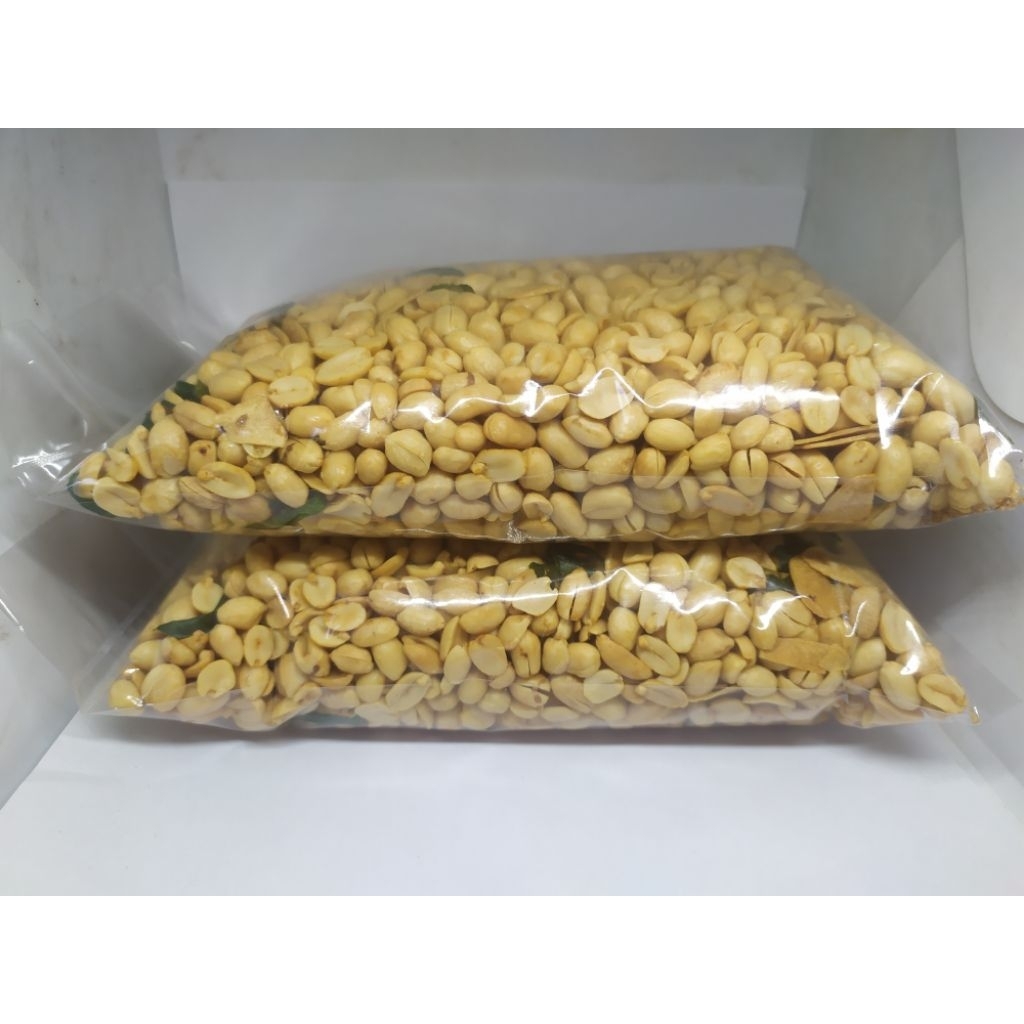 

KACANG BAWANG ekstra DAUN JERUK | GURIH ENAK MANTAP CEMILAN GURIH SNACK SIAP LAHAP 1000 gr