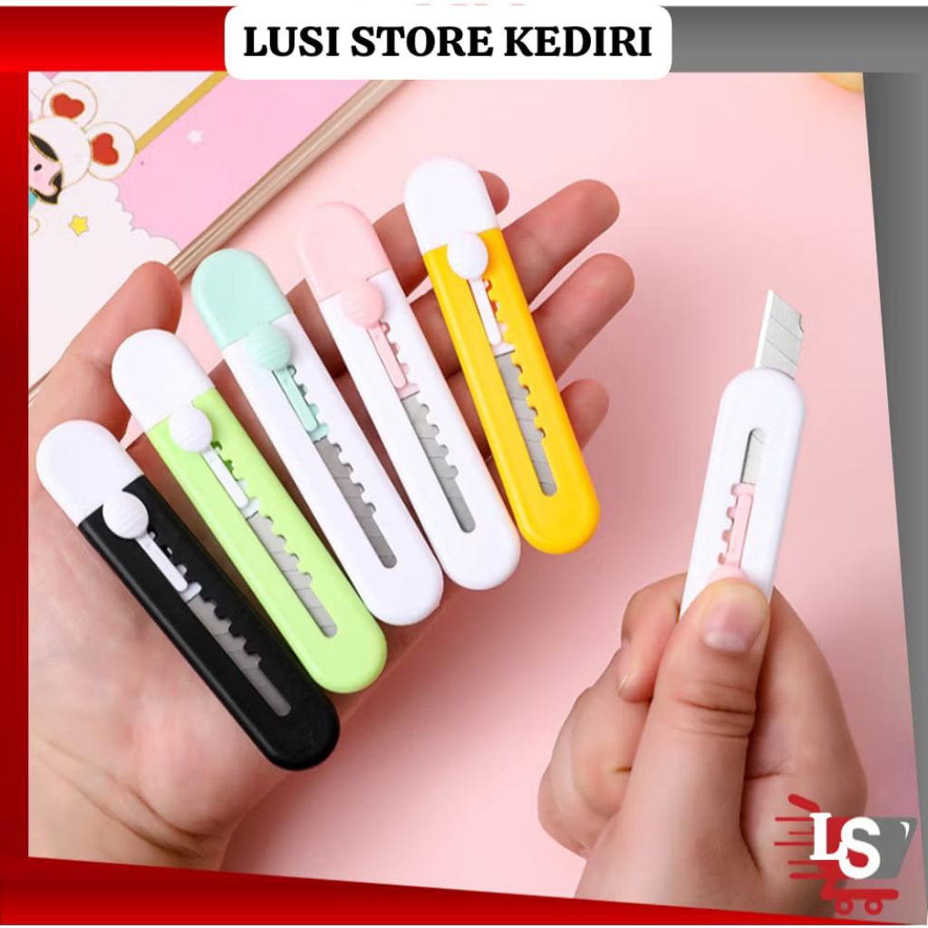 

Cutter Mini Motif Polos / Pisau Silet Ukir Kecil / Mini Cute Cutter Pemotong Kertas / Cutter Portable Ukuran Kecil