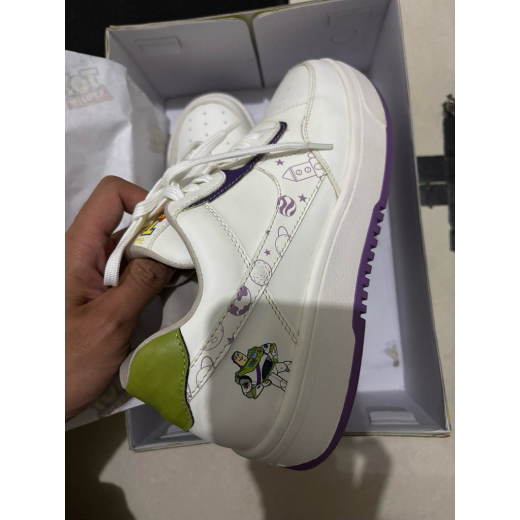 Sepatu Kronikel Buzz Lightyear Edition Size 40 Original Pria Wanita