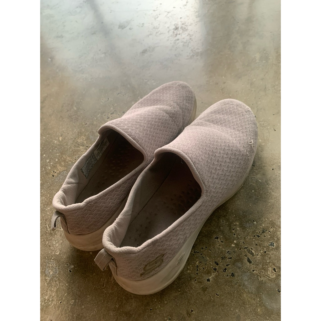 sepatu skechers gen 5 size 38.5