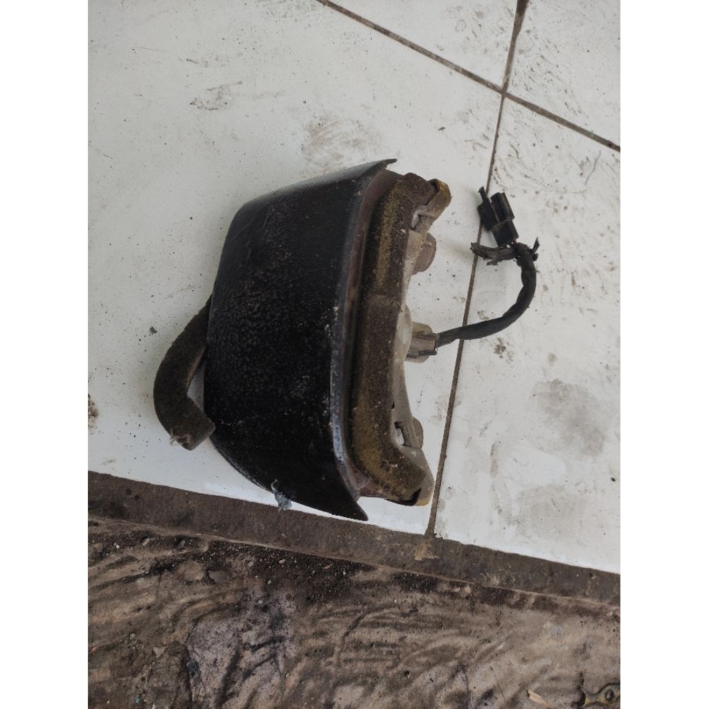 lampu belakang Kaze r