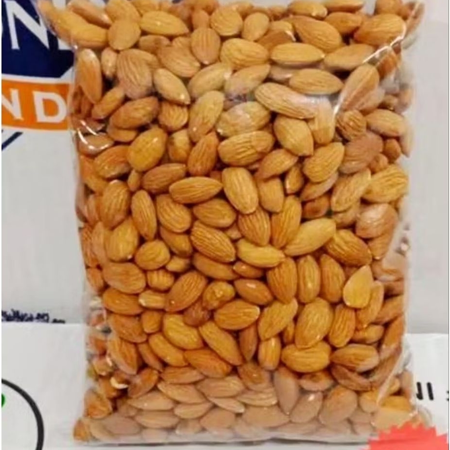 

KACANG ALMOND MENTAH KUPAS PREMIUM 1KG (27/80)