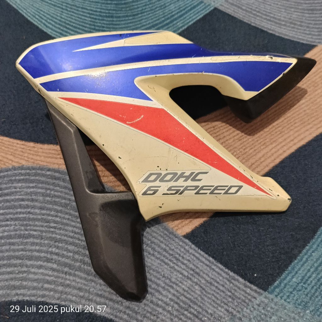 sayap tanki shroud cb150 r Bagian Kiri fairing tanki cover tanki cb 150 r k15 BODY TANKI CB150R 2013