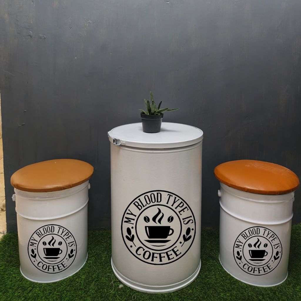 SATU SET KURSI TONG BUAT DI TERAS