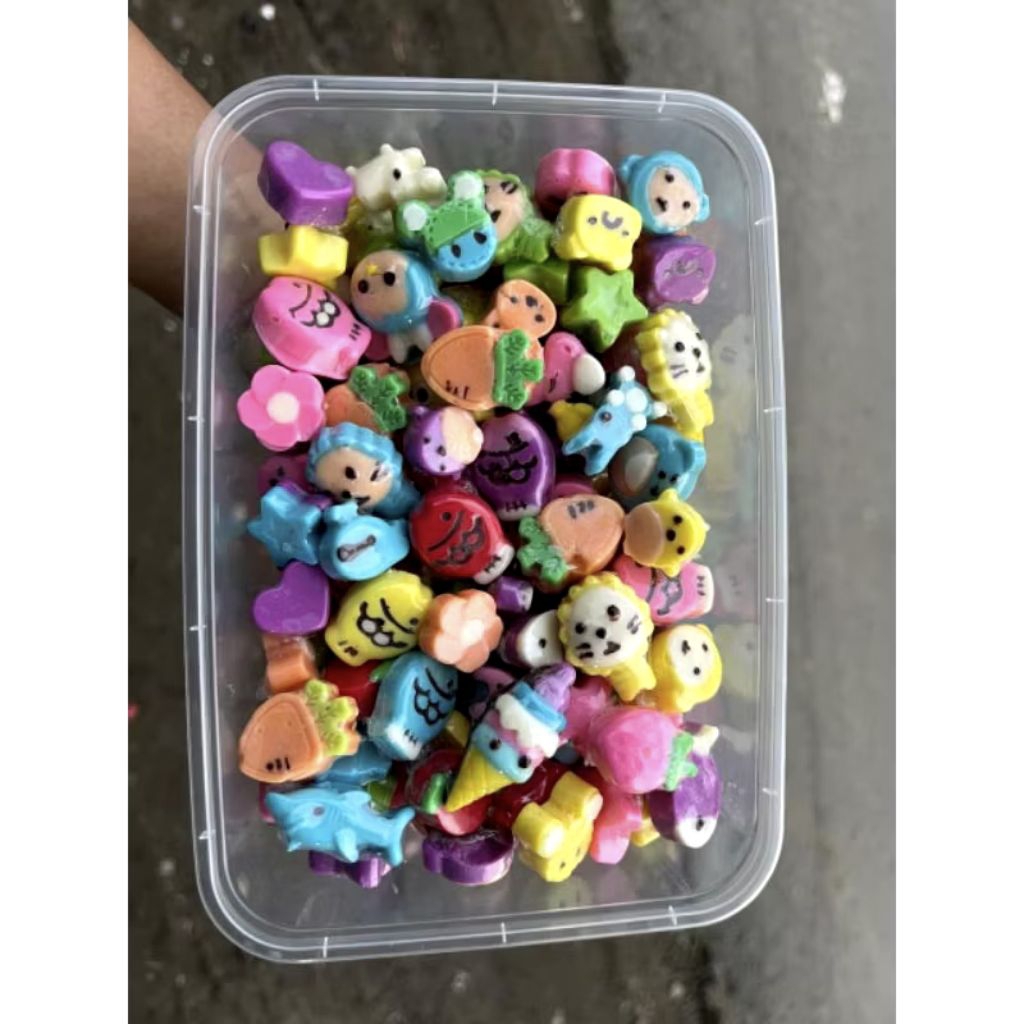 

Coklat karakter mini isi 100