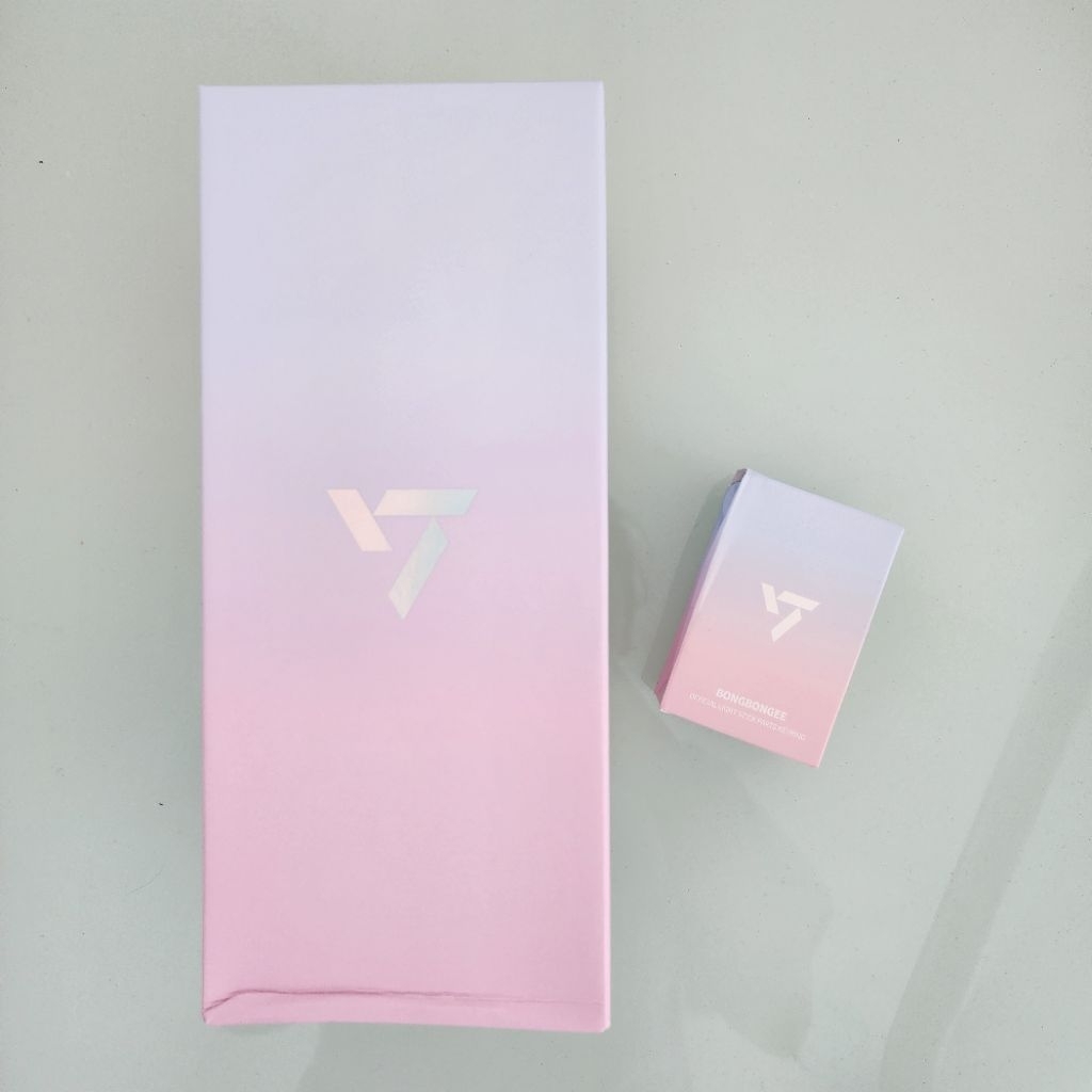 SEVENTEEN caratbong official lightstick V3 10th anniversary & bongbongee keyring
