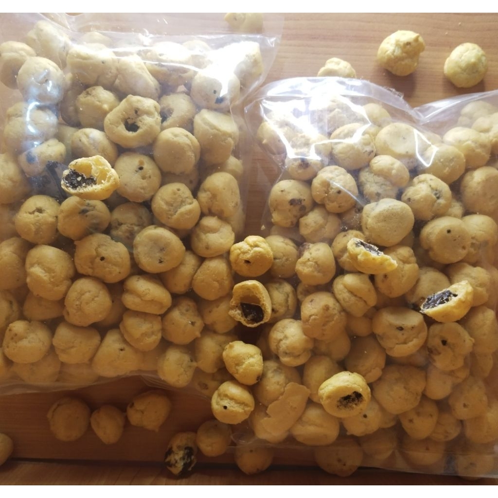 

120g Soes Coklat Lumer Sarikaya | Cemilan Soes Kering Isi Coklat