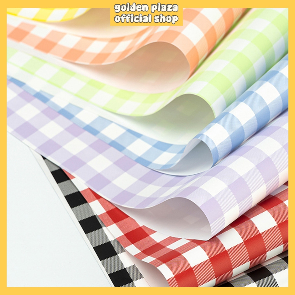 

(1 PACK ISI 20 PCS) Flower Wrapping Paper Cellophane Kertas Buket Bunga Motif Gingham Kotak List Gold Polos Berwarna KB6012
