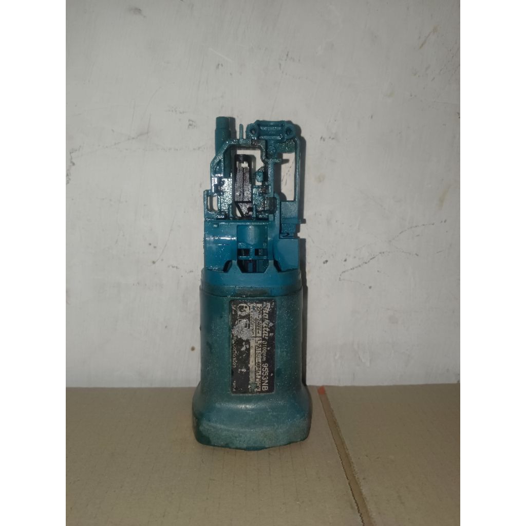 COVER BODY BOX MESIN GERINDA MAKITA 9553NB ORIGINAL BEKAS PAKAI