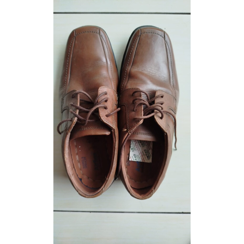 preloved sepatu marks & spencer