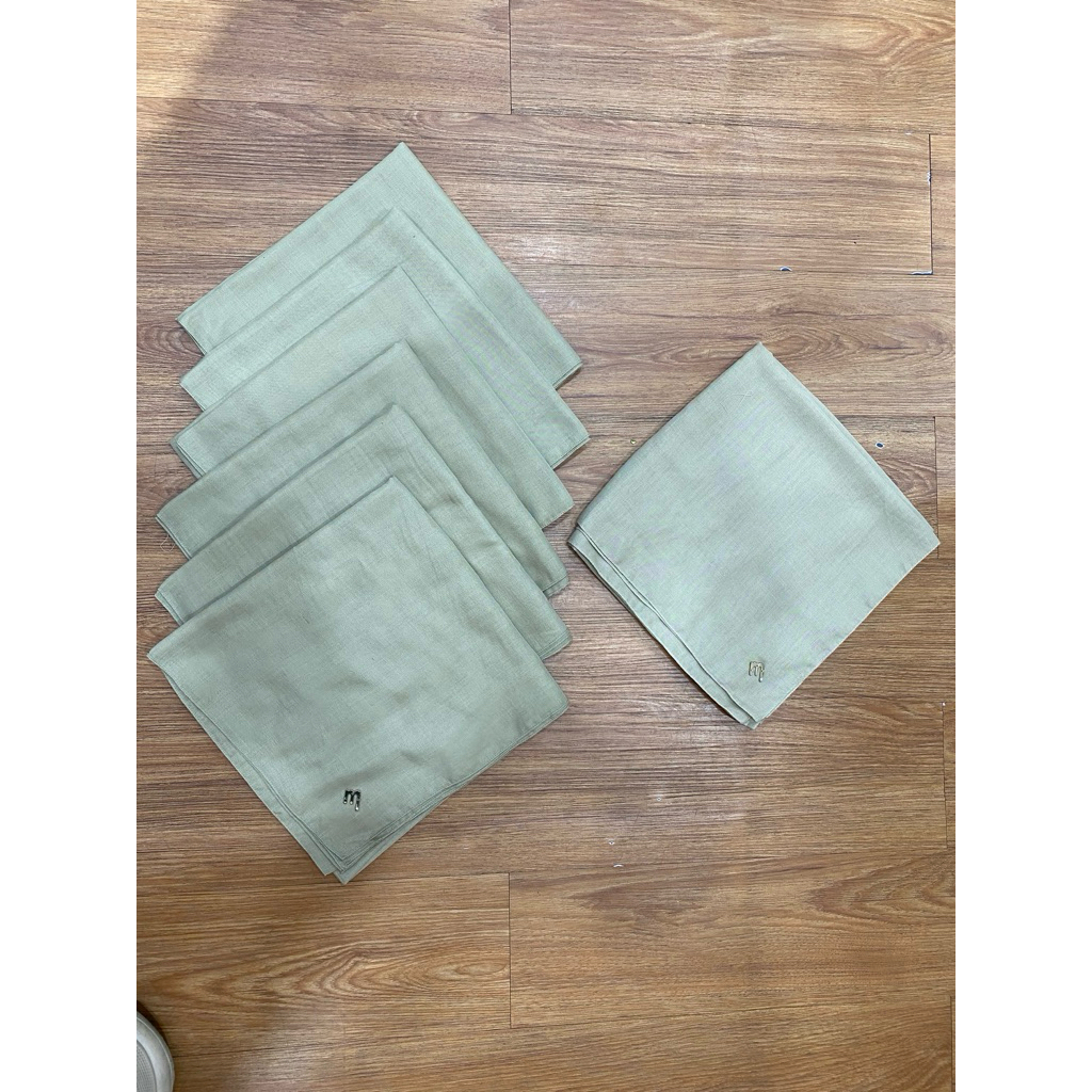 Monel Hijab Segi Empat Voal Premium – Warna Khaki Muda | Hijab Polos Elegan | Tegak di Dahi