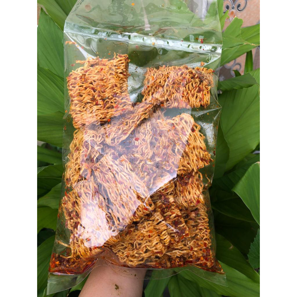 

MIE KERING PEDAS DAUN JERUK