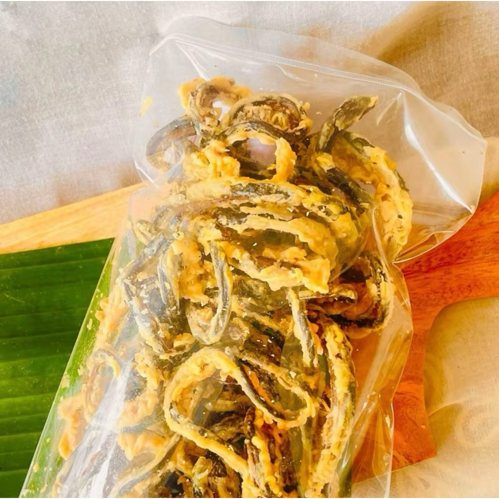 

Kripik Belut Crispy Ukuran 200 gram