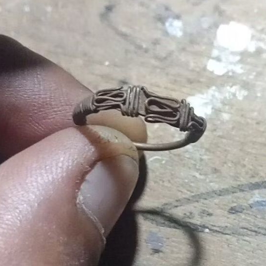 cincin ulir gubet temuan sungai