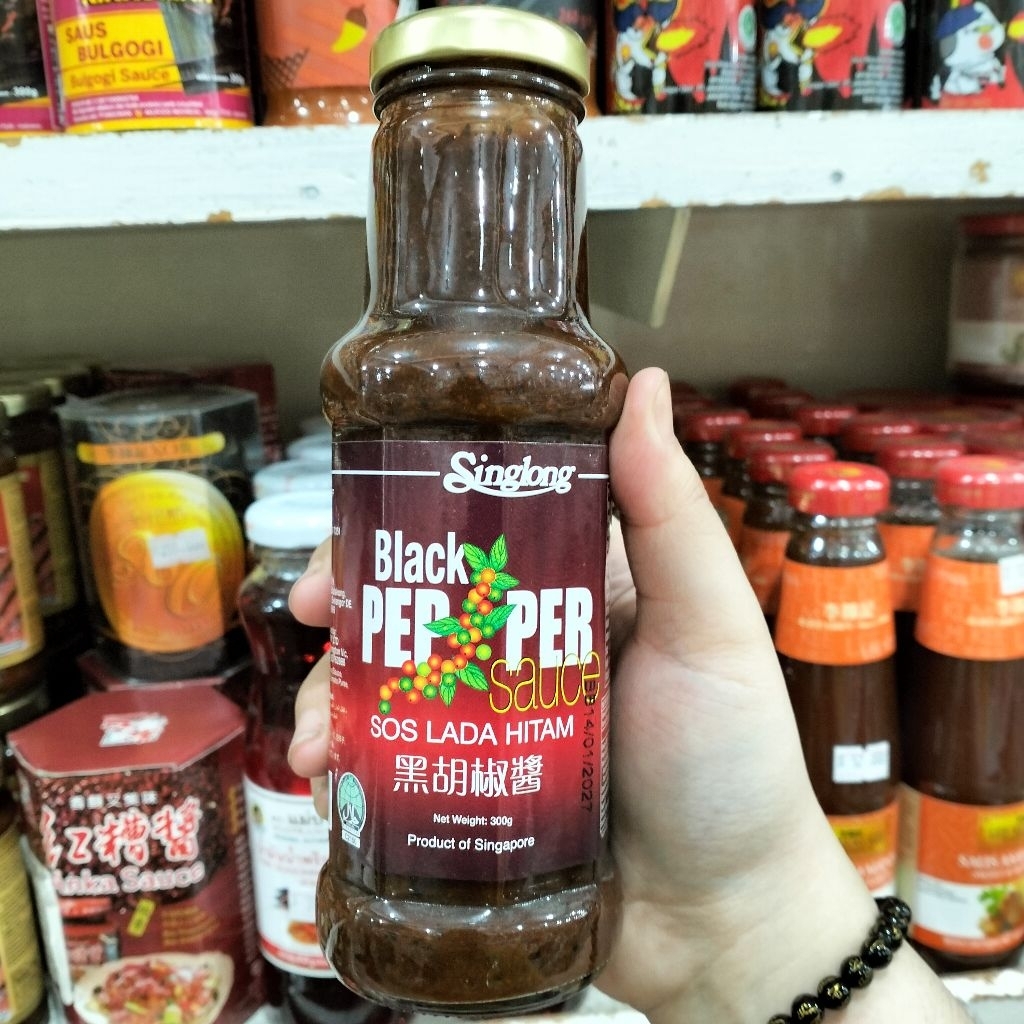 

Singlong Black Pepper Sauce Saus Lada Hitam 300gr Impor Singapore HALAL