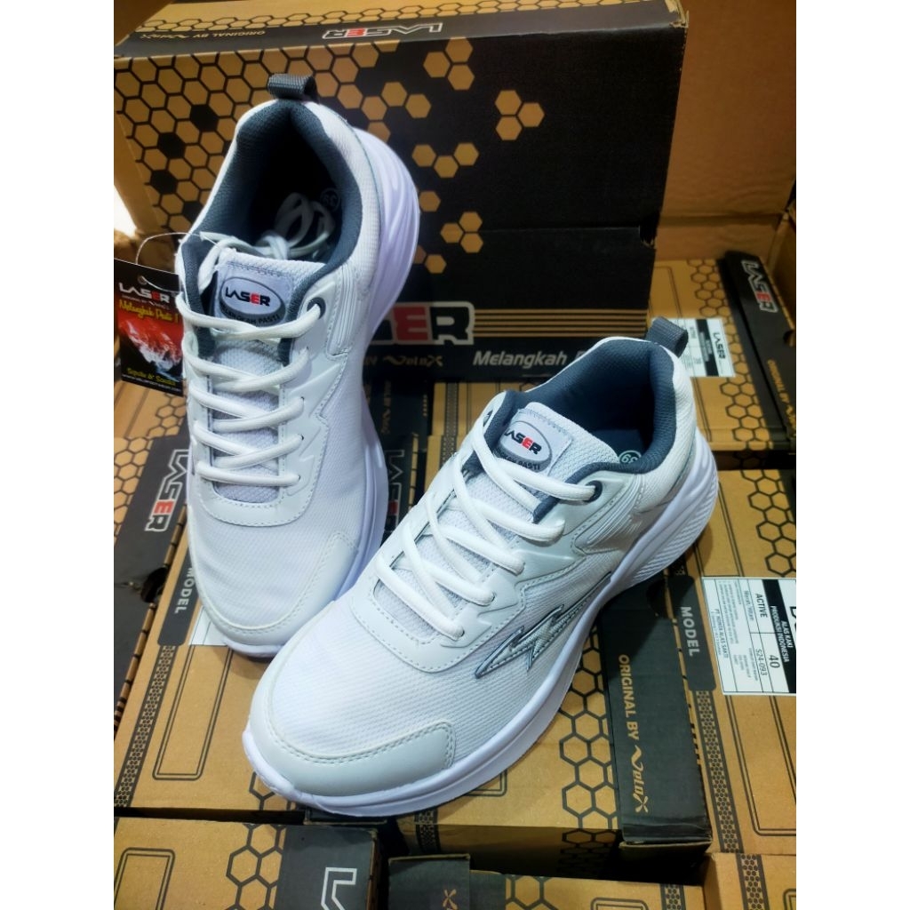Sepatu sport pria putih polos merk Velo orignal
