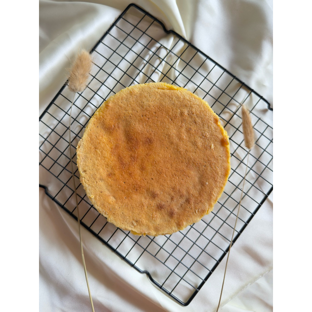 

Lapis Legit Lembut Premium 16 CM