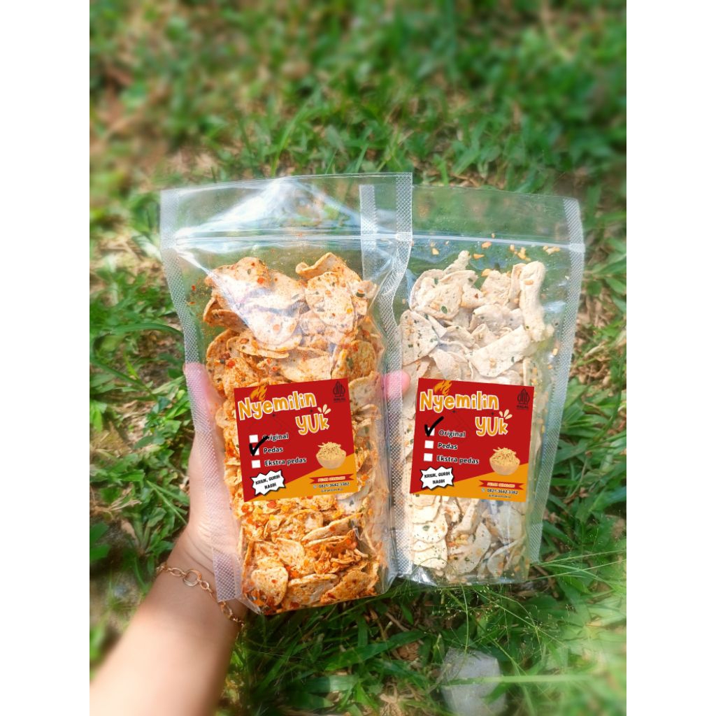 

BASRENG KOIN DAUN JERUK 130gr KERIPIK BASRENG PEDAS ORIGINAL