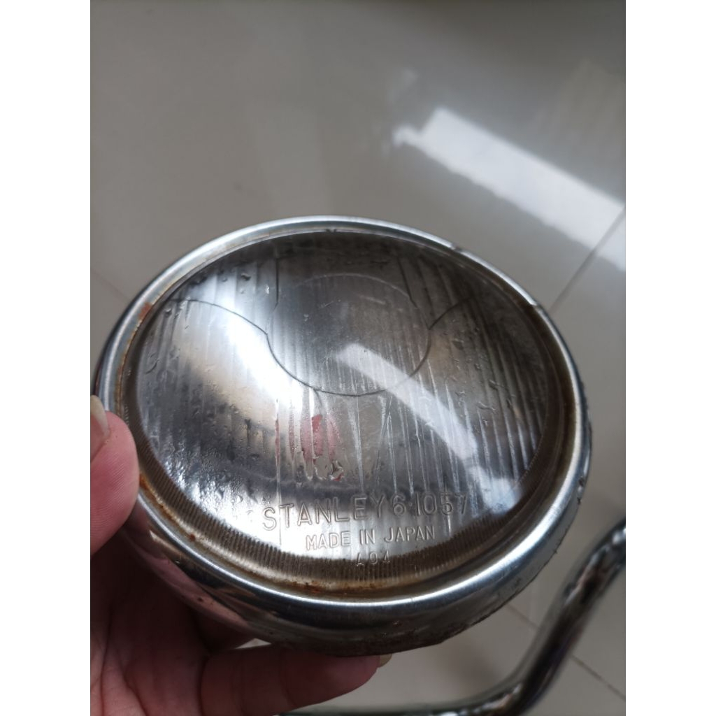 Kaca lampu depan Honda CB 100
