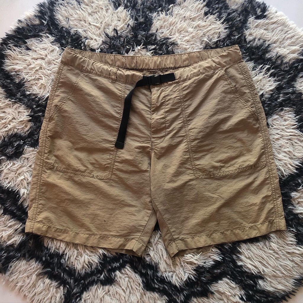 Celana Pendek Utility Uniqlo