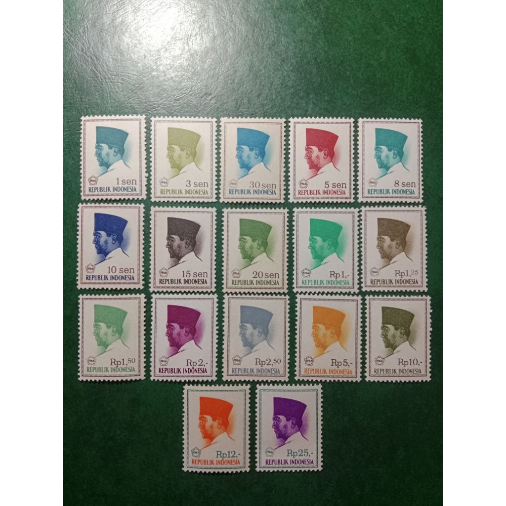 

Prangko Indonesia 17 Pcs Presiden Soekarno 1966 UN USED