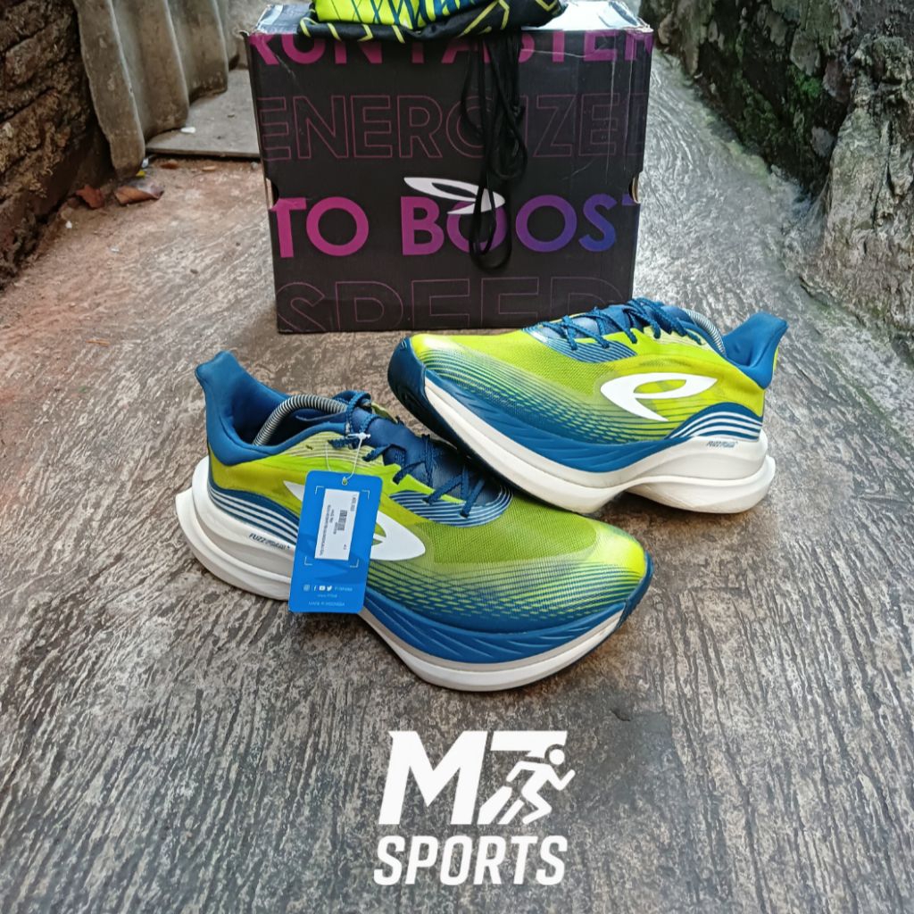 By Mz Sports Sepatu Lari 910Nineten Haze Pro Green/Blue/White Gading Ukuran 43 Lengkap Preloved