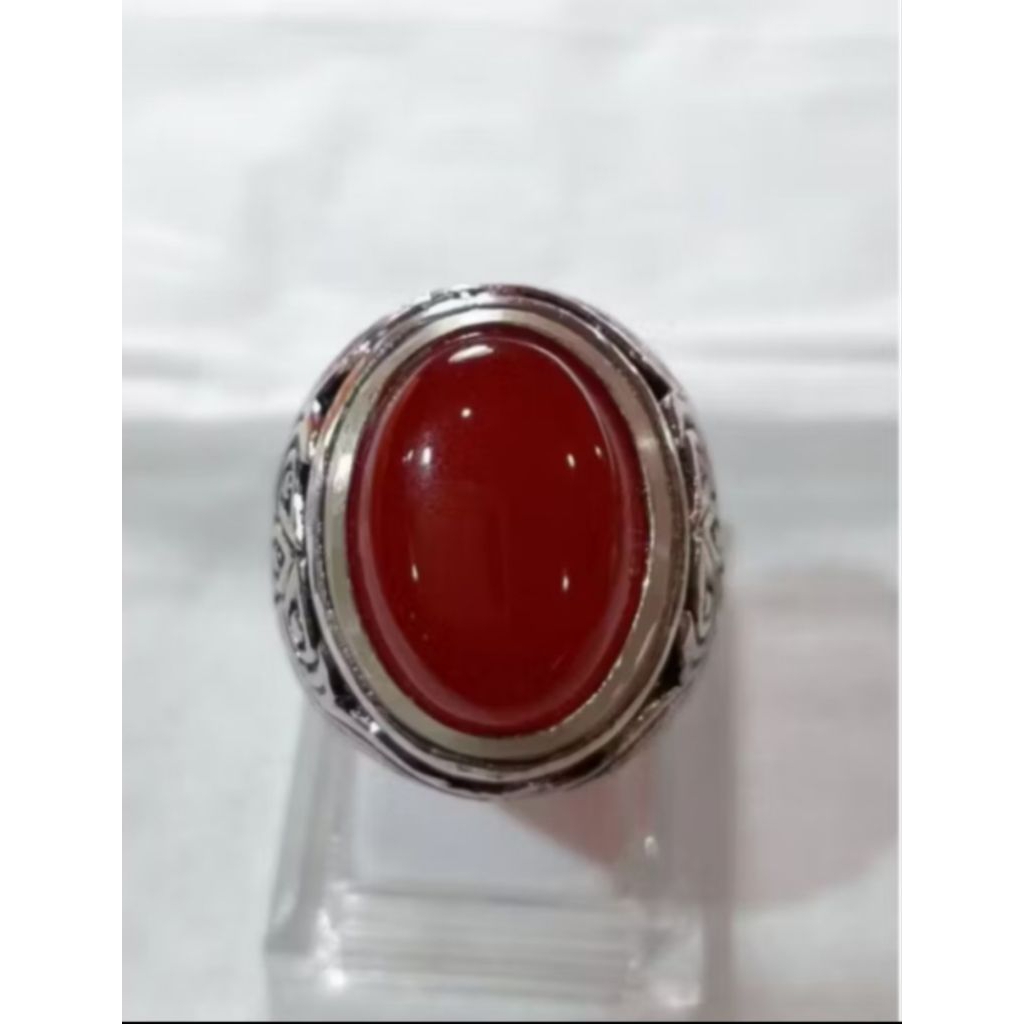 Giok merah Myanmar Burma