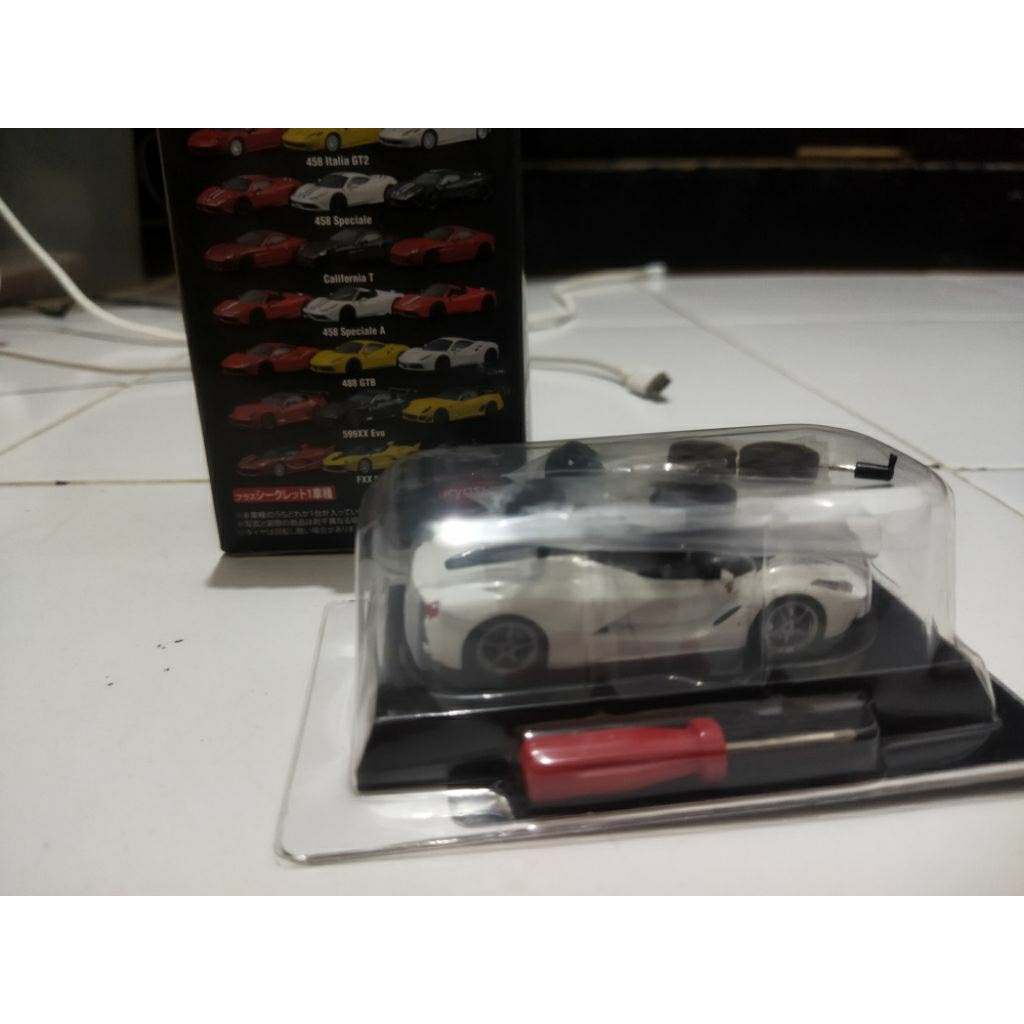 Kyosho Ferrari Laferrari